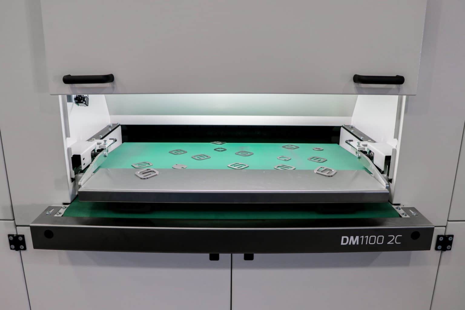 SAAB Aeronautics köper kantbrytningsmaskin