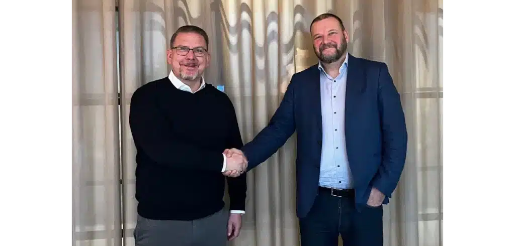 Till vänster: Henrik Walter, VD Nomo Group och till höger: Per Brorsson, VD Avans Group.