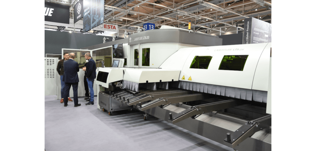 Flera fördelar med en rörlaserskärmaskin Med LT8.20 garanteras produktiviteten för stora och små batcher eftersom produktionsomställningen sker automatiskt och en ny batch kan startas på bara några minuter. Foto: Per Sjögren
