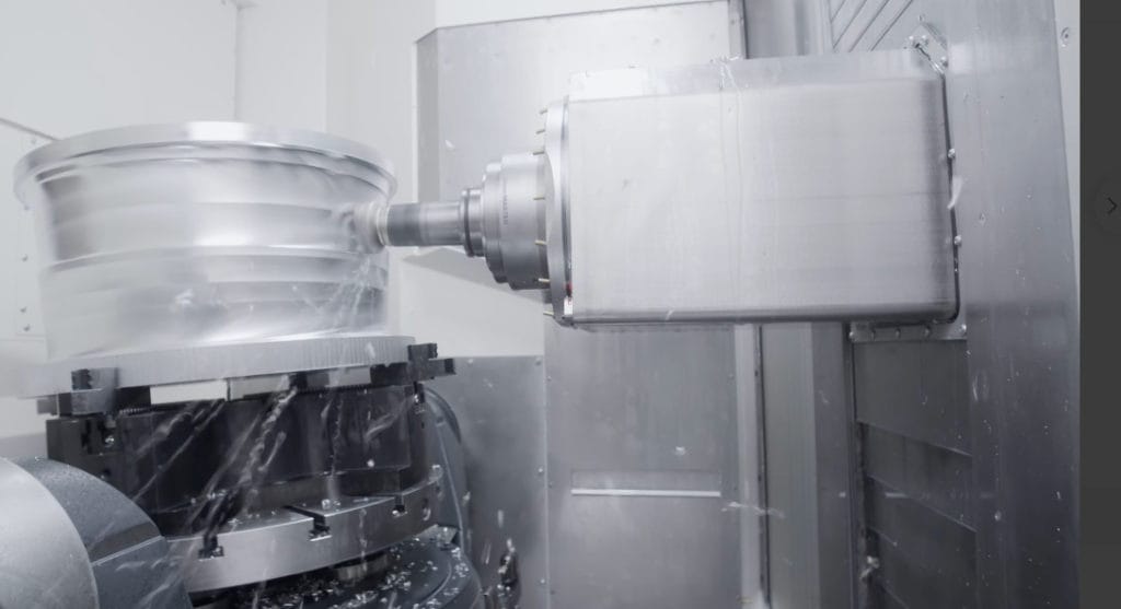 DMG Mori har även introducerat en DMC 65H MonoBlock FD, i den maskinen kan såväl fräsning som svarvning utföras. Foto: DMG Mori