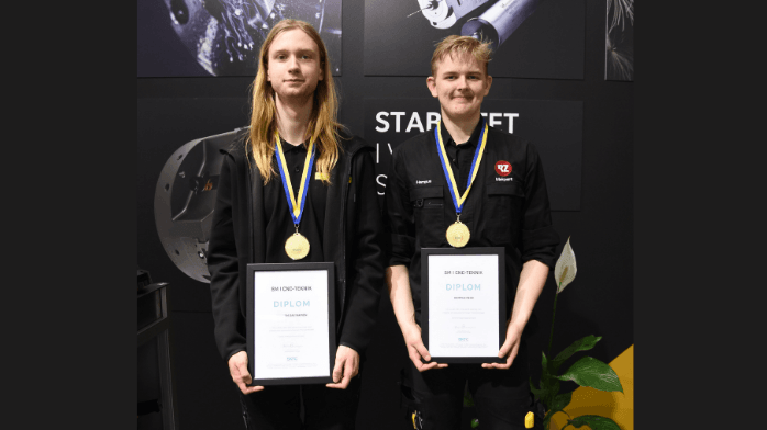 Två glada vinnare. Till vänster William Savinainen och Hampus Rees. Foto: Per Sjögren