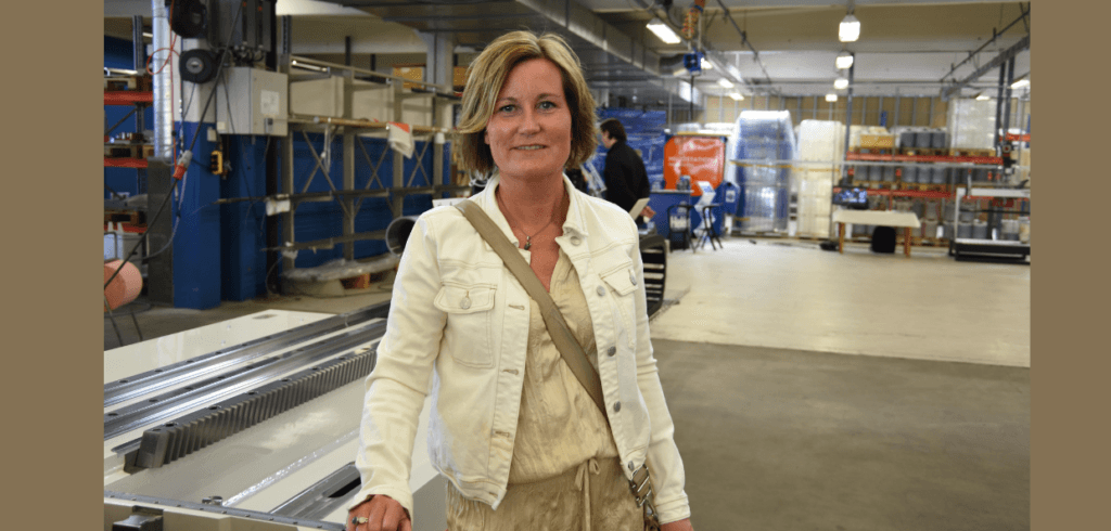 Elfte gången i rad för unikt event Anki Hansson, näringslivschef i Värnamo, ser fram emot 2025 års expo. Hon tycker att Värnamo Industriexpo är unikt och visar på den styrka som finns i Värnamo där företag som annars konkurrerar med varandra går ihop och genomför eventet. Foto: Per Sjögren